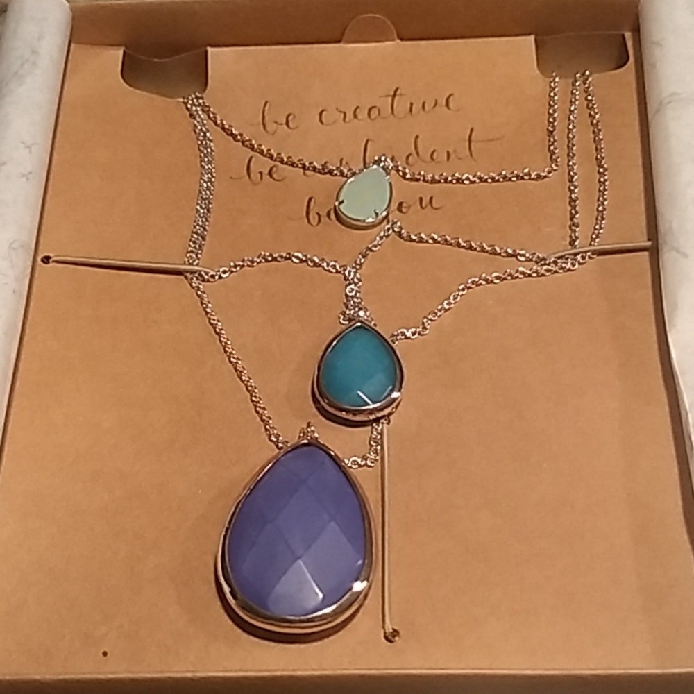 Chloe & Isabel Convertible Necklace, like new!